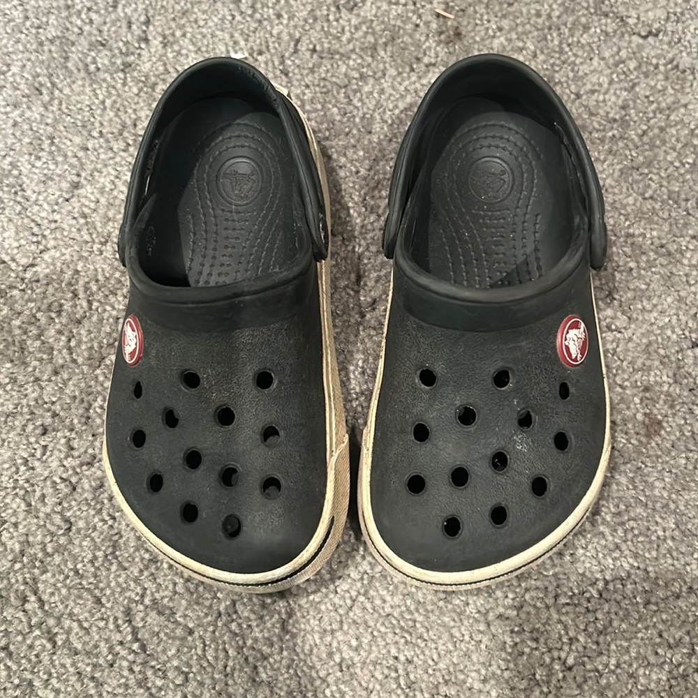 Crocs size 8-9